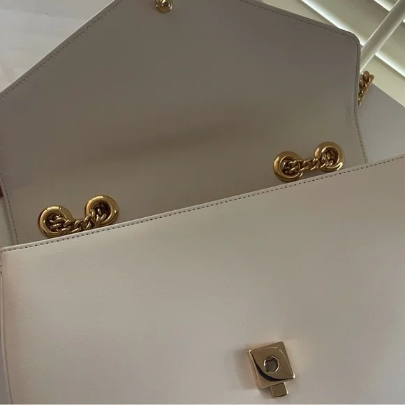 Gucci Rajah Medium Shoulder Bag - Picture 7 of 13